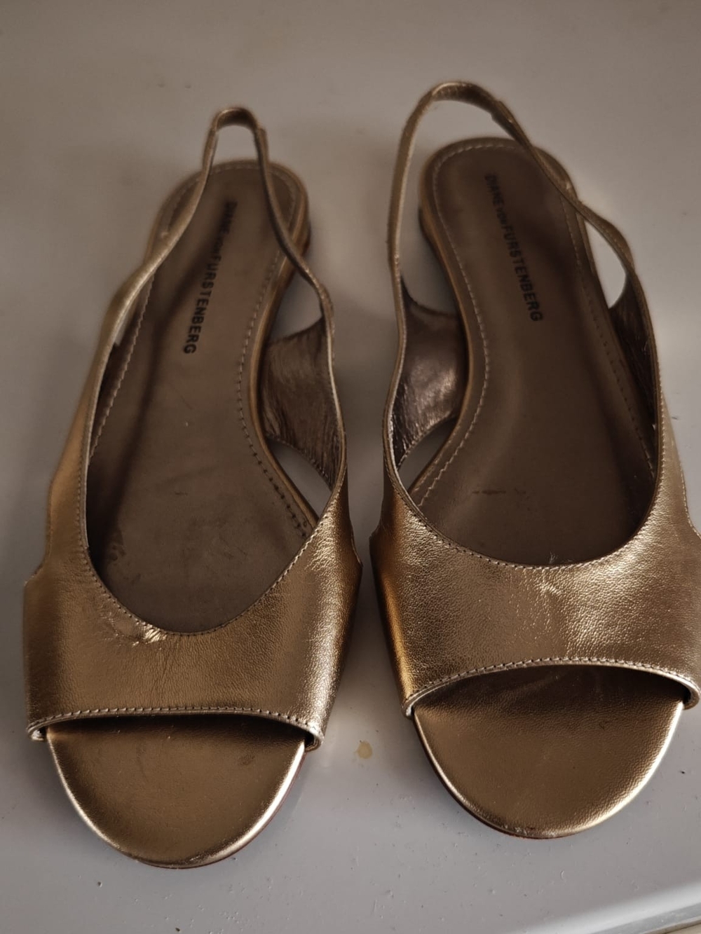 Diane von Furstenberg DVF Gold Metallic Leather Slingback Flats 7.5 B